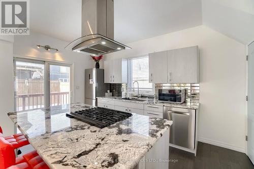 5233 Palmer Avenue, Niagara Falls, ON - Indoor Photo Showing Kitchen