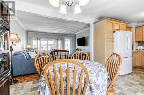 3020 Trottier Avenue, Chelmsford, ON - Indoor Photo Showing Dining Room