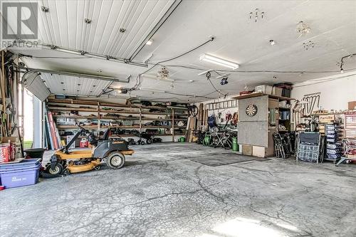 3020 Trottier Avenue, Chelmsford, ON - Indoor Photo Showing Garage