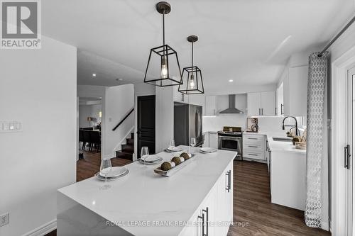 20 Earl Cuddie Boulevard, Scugog, ON - Indoor Photo Showing Kitchen With Upgraded Kitchen