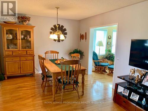 25 Maplehurst Crescent, Prince Edward County, ON - Indoor Photo Showing Dining Room