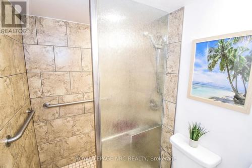4 - 23 Nova Crescent, Welland, ON - Indoor Photo Showing Bathroom