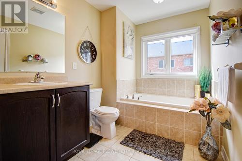 25 Padbury Trail, Brampton, ON - Indoor Photo Showing Bathroom