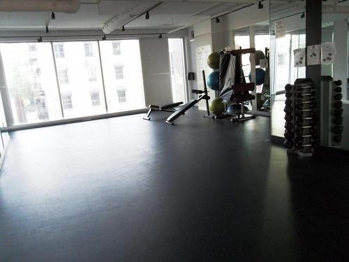 Salle d'exercice - 801-1211 Rue Drummond, Montréal (Ville-Marie), QC - Indoor Photo Showing Gym Room
