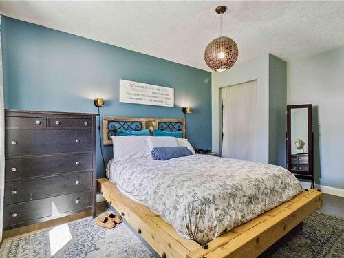 2625 Ernhill Dr, Langford, BC - Indoor Photo Showing Bedroom