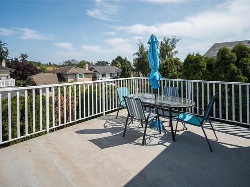 4225 Ponderosa Cres, Saanich, BC - Outdoor With Deck Patio Veranda With Exterior