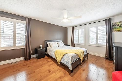 2915 Headon Forest Drive|Unit #36, Burlington, ON - Indoor Photo Showing Bedroom