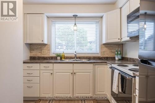 68 - 151 Linwell Road, St. Catharines, ON - Indoor Photo Showing Kitchen With Double Sink