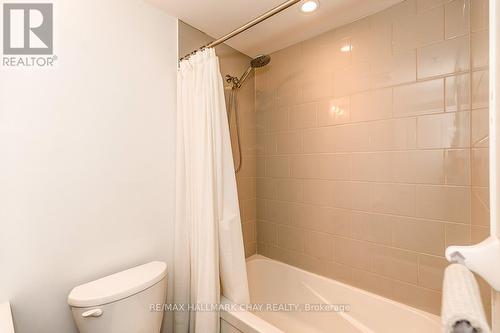 205 - 299 Cundles Road E, Barrie, ON - Indoor Photo Showing Bathroom