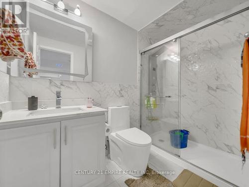 618 Bessborough Drive, Milton, ON - Indoor Photo Showing Bathroom
