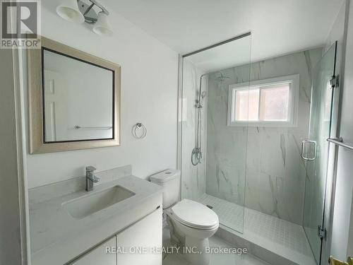 6972 Cordingley Crescent, Mississauga, ON - Indoor Photo Showing Bathroom