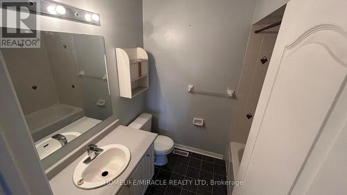 34 Jewel Crescent, Brampton, ON - Indoor Photo Showing Bathroom