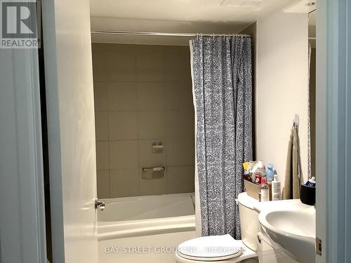 2108 - 18 Harrison Garden Boulevard, Toronto (Willowdale East), ON - Indoor Photo Showing Bathroom