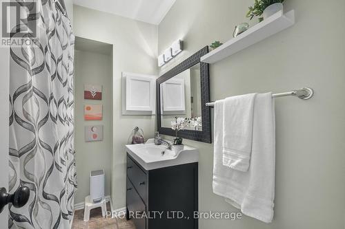 58 - 925 Bayly Street, Pickering, ON - Indoor Photo Showing Bathroom