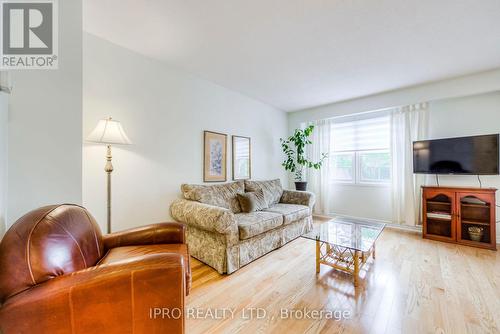 26 - 2120 Rathburn Road E, Mississauga, ON - Indoor Photo Showing Living Room