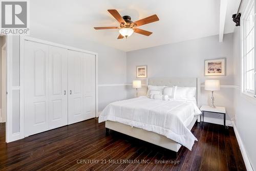 1841 Medallion Court, Mississauga, ON - Indoor Photo Showing Bedroom