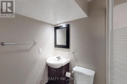 15 Brooksmill Lane, Markham, ON - Indoor Photo Showing Bathroom