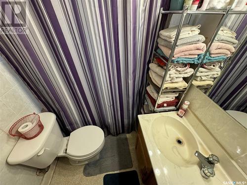 1457 Forget Street, Regina, SK - Indoor Photo Showing Bathroom