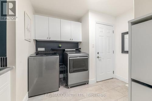 368 Farley Avenue, Belleville, ON - Indoor Photo Showing Laundry Room
