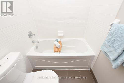3802 - 120 Homewood Avenue, Toronto, ON - Indoor Photo Showing Bathroom