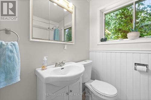 2643 Buckhorn Road, Smith-Ennismore-Lakefield, ON - Indoor Photo Showing Bathroom