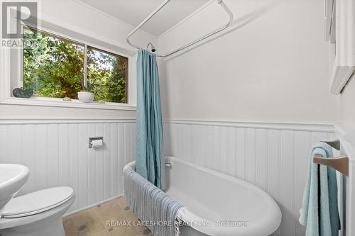 2643 Buckhorn Road, Smith-Ennismore-Lakefield, ON - Indoor Photo Showing Bathroom