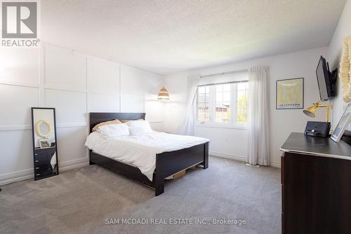 5465 Shorecrest Crescent, Mississauga, ON - Indoor Photo Showing Bedroom