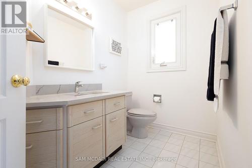 5465 Shorecrest Crescent, Mississauga, ON - Indoor Photo Showing Bathroom