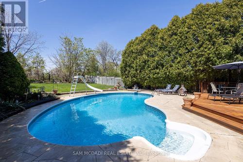 5465 Shorecrest Crescent, Mississauga, ON - Outdoor With In Ground Pool With Backyard