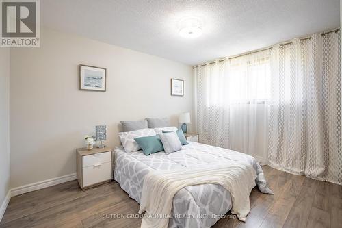 60 Pearce Avenue E, St. Catharines, ON - Indoor Photo Showing Bedroom