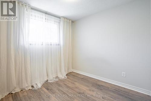 60 Pearce Avenue E, St. Catharines, ON - Indoor Photo Showing Other Room