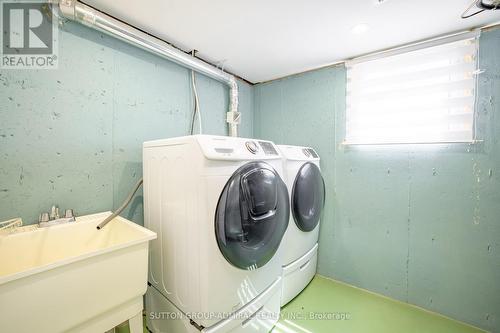 60 Pearce Avenue E, St. Catharines, ON - Indoor Photo Showing Laundry Room