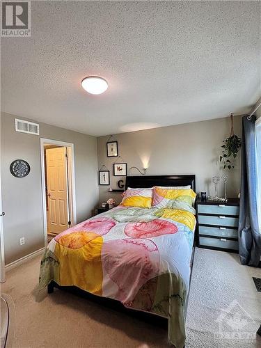 630 Lakeridge Drive, Ottawa, ON - Indoor Photo Showing Bedroom