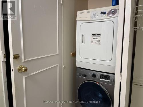 2608 - 44 St Joseph Street, Toronto, ON - Indoor Photo Showing Laundry Room
