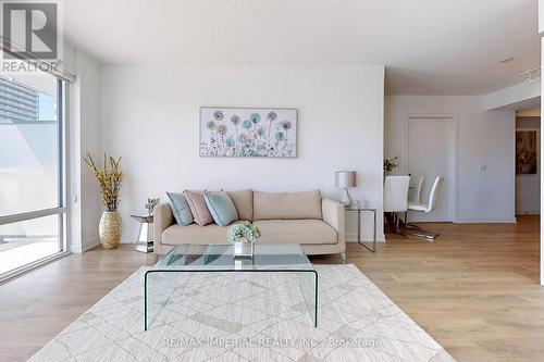 2409 - 501 Yonge Street, Toronto, ON - Indoor Photo Showing Living Room