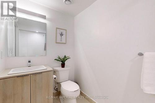 2409 - 501 Yonge Street, Toronto, ON - Indoor Photo Showing Bathroom