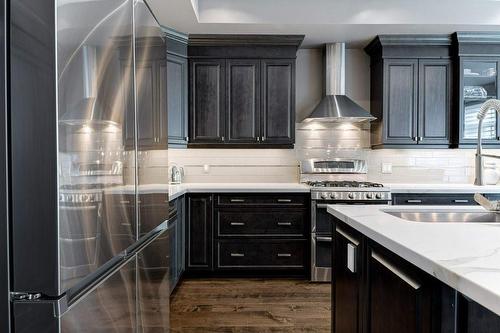 2061 Maria Street|Unit #16, Burlington, ON - Indoor Photo Showing Kitchen With Upgraded Kitchen