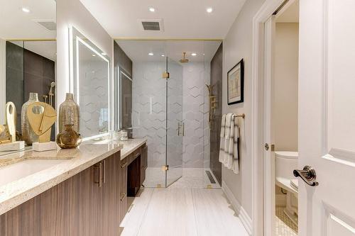 Luxurious Ensuite w/curbless w-i Shower & water closet, - 2061 Maria Street|Unit #16, Burlington, ON - Indoor Photo Showing Bathroom