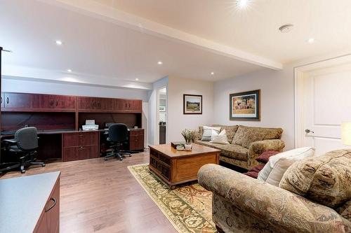 2061 Maria Street|Unit #16, Burlington, ON - Indoor Photo Showing Living Room