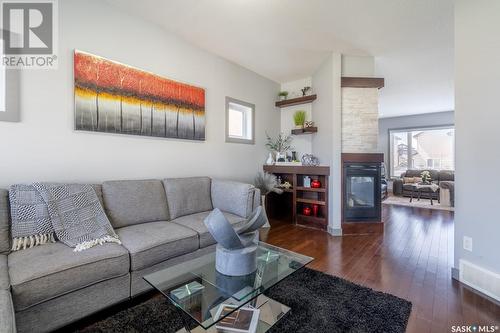 5010 Canuck Crescent, Regina, SK - Indoor Photo Showing Living Room