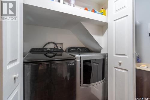 5010 Canuck Crescent, Regina, SK - Indoor Photo Showing Laundry Room