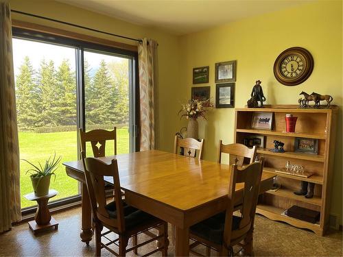 Swan River, Manitoba - Indoor Photo Showing Dining Room
