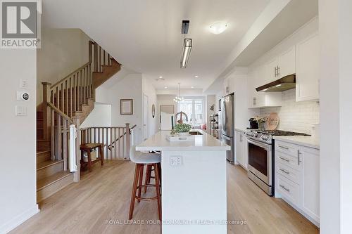 145 Rattenbury Road, Vaughan, ON - Indoor Photo Showing Kitchen With Upgraded Kitchen