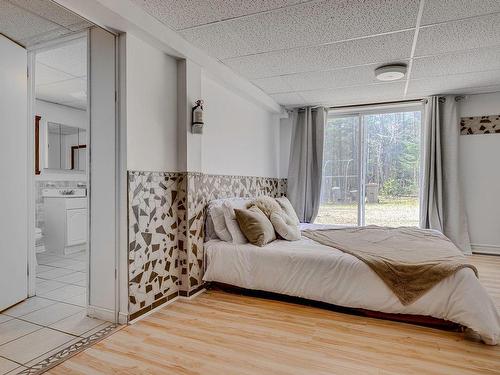 Chambre Ã  coucher principale - 142 Ch. Du Moulin, Saint-Adolphe-D'Howard, QC - Indoor Photo Showing Bedroom