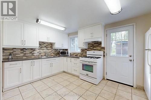 1088 Atwater Avenue, Mississauga, ON - Indoor Photo Showing Kitchen