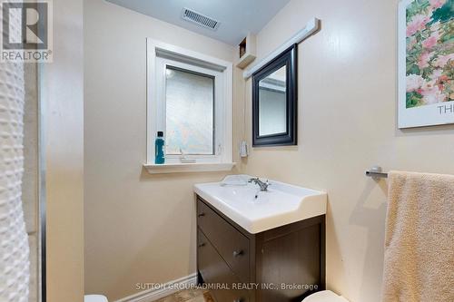 1088 Atwater Avenue, Mississauga, ON - Indoor Photo Showing Bathroom