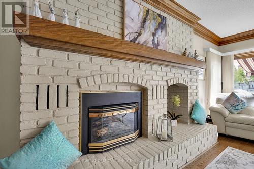 19 Thirlmere Road, London, ON - Indoor Photo Showing Living Room With Fireplace