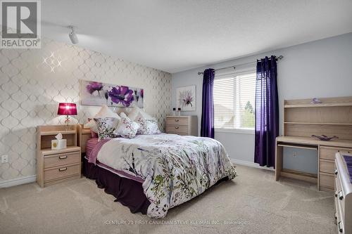 19 Thirlmere Road, London, ON - Indoor Photo Showing Bedroom