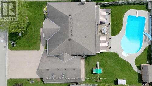 19 Thirlmere Road, London, ON - Outdoor With In Ground Pool With View