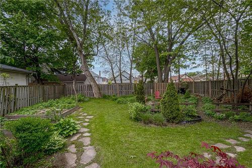 4629 Ellis Street, Niagara Falls, ON - Outdoor With Backyard